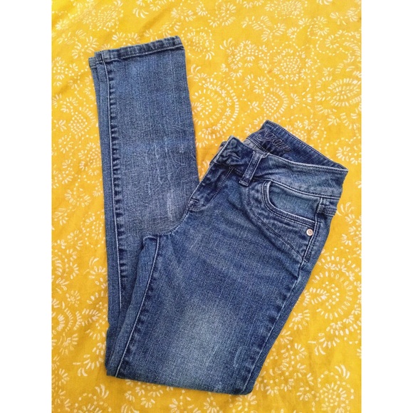 Delia’s Mid Rise Jeans 👖 - Picture 3 of 6